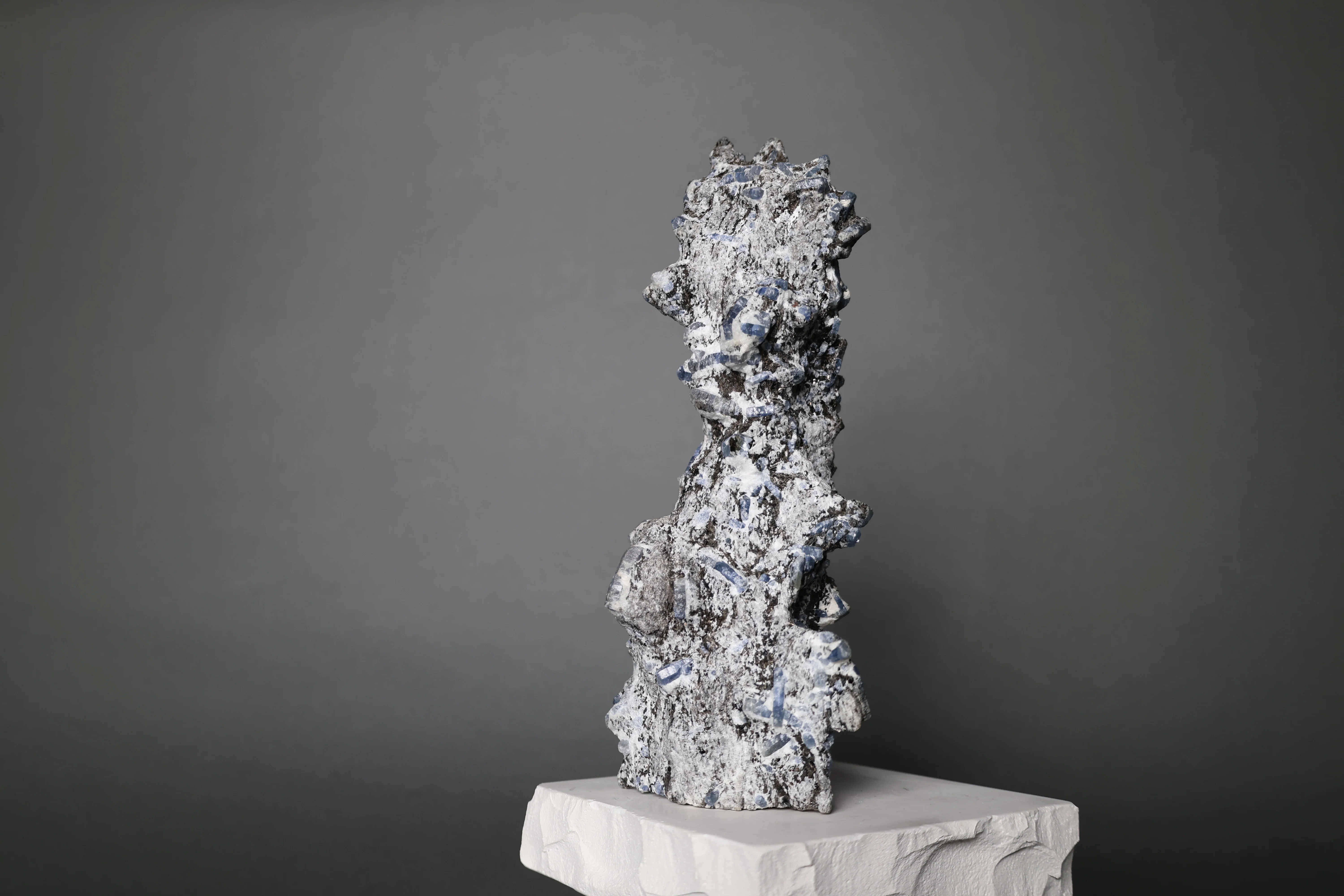 Sapphire in Matrix - Image 7